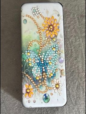 Rhinestone Butterfly Decorative Glasses Case - Blue & Yellow